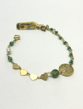 Carica l'immagine nel visualizzatore di Gallery, Bracciale Sacramore Cuori e Giada