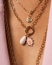 Carica l'immagine nel visualizzatore di Gallery, Charm ANGEL