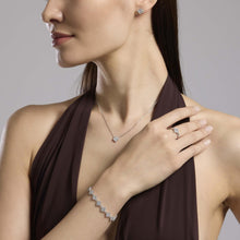 Carica l'immagine nel visualizzatore di Gallery, Anello MABINA in argento con fiore in zirconi JASMINE (+varianti)