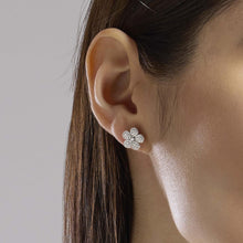 Carica l'immagine nel visualizzatore di Gallery, Orecchini MABINA a fiore in zirconi MALEDETTA PRIMAVERA (+varianti)