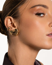 Carica l'immagine nel visualizzatore di Gallery, Earcuff Bold Onda