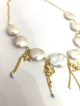 Carica l'immagine nel visualizzatore di Gallery, Collana Sacramore argento e perle scaramazze
