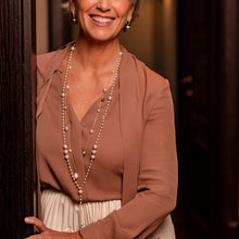 Carica l'immagine nel visualizzatore di Gallery, LONG NECKLACE NECK-TIE WITH PEARLS - WHITESIDE
