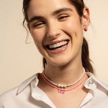 Carica l'immagine nel visualizzatore di Gallery, GIROCOLLO PERLINE POP E VERNICE - TVB