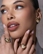 Carica l'immagine nel visualizzatore di Gallery, Anello Cuore Bold