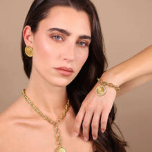 Carica l'immagine nel visualizzatore di Gallery, Bracciale ETRUSCA maglie ovali textue rigata con moneta