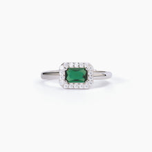 Carica l'immagine nel visualizzatore di Gallery, Anello Mabina con smeraldo sintetico ottagonale COOL OR RÉTRO?