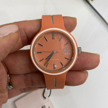 Carica l'immagine nel visualizzatore di Gallery, Orologio Superga donna CORALLO