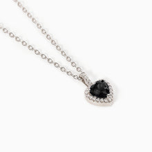 Carica l'immagine nel visualizzatore di Gallery, Girocollo con cuore nero LOVE AFFAIR Mabina