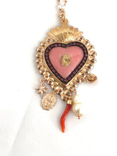 Carica l'immagine nel visualizzatore di Gallery, Collana sacro cuore Sacramore