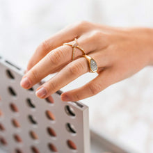 Carica l'immagine nel visualizzatore di Gallery, ANELLO CONCAVE DROP PAVÈ (+varianti )