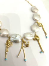 Carica l'immagine nel visualizzatore di Gallery, Collana Sacramore argento e perle scaramazze
