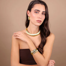 Carica l&#39;immagine nel visualizzatore di Gallery, Collana ETRUSCA Choker Graduata Texture Rigata

