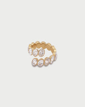 Carica l'immagine nel visualizzatore di Gallery, Anello Contrariè Oval Cut
