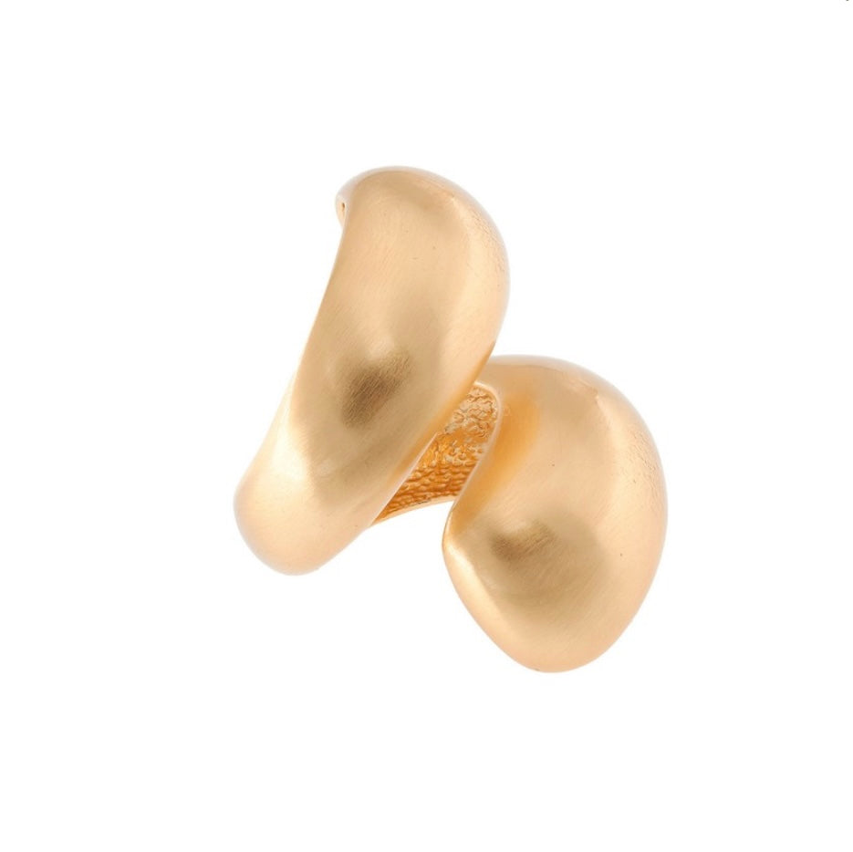 Anello Aquaforte Cerchi Vintage contrarié.