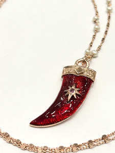 Collana Sacramore argento con zanna smaltata