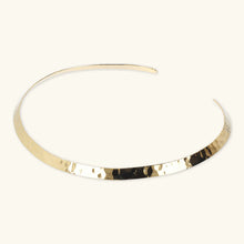 Carica l&#39;immagine nel visualizzatore di Gallery, Girocollo ETRUSCA Choker sottile martellato
