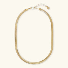Carica l&#39;immagine nel visualizzatore di Gallery, Collana ETRUSCA Girocollo Catena Snake Piatta
