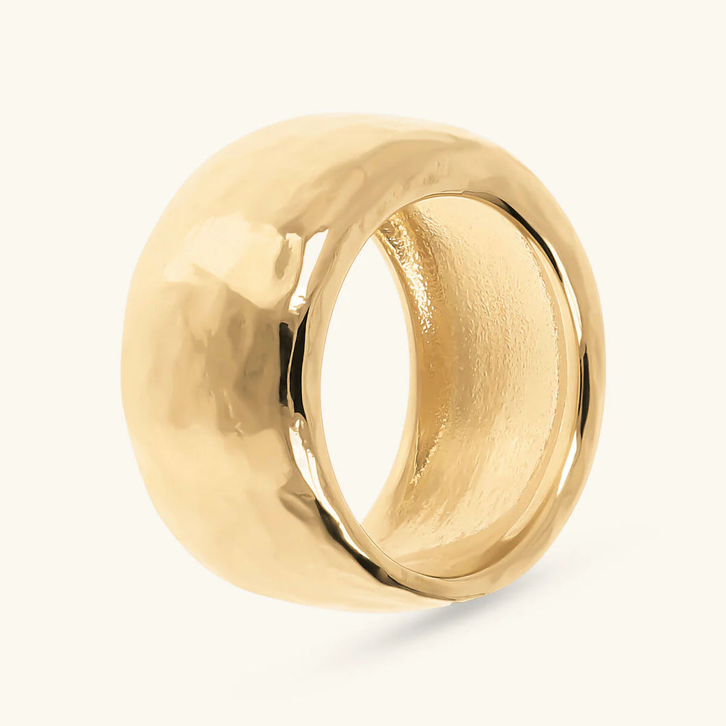 Anello ETRUSCA a Fascia Martellato