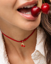 Carica l&#39;immagine nel visualizzatore di Gallery, Charm CILIEGIE
