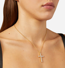 Carica l&#39;immagine nel visualizzatore di Gallery, COLLANA PENDENTE BOLD CROSS GOLD
