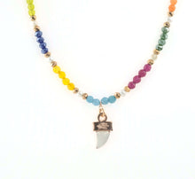 Carica l'immagine nel visualizzatore di Gallery, Girocollo Sacramore pietrine multicolor e zanna smaltata
